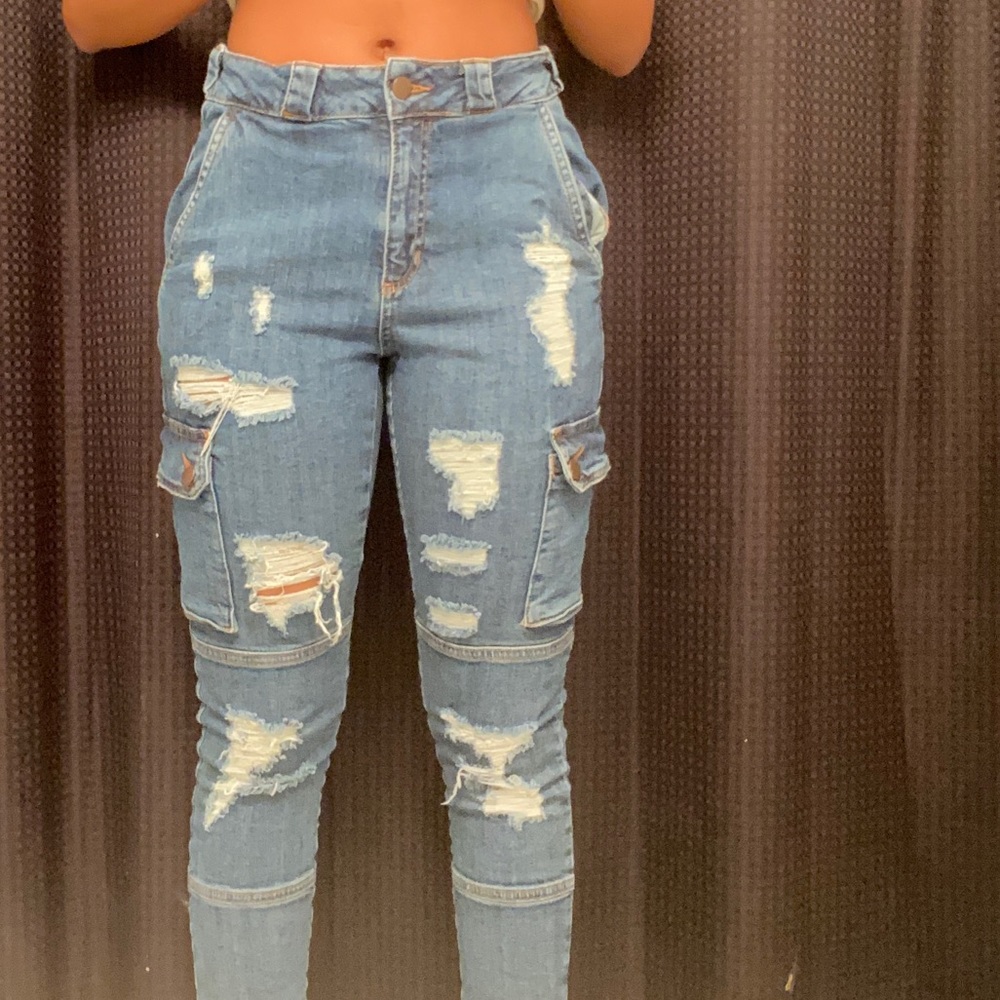Cargo styled ripped jeans